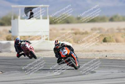 media/Nov-16-2025-Race Pace (Sun) [[8c5fa54630]]/Non Verified Riders (1st 20 Minutes)/4-Turn 16 (1116am)/